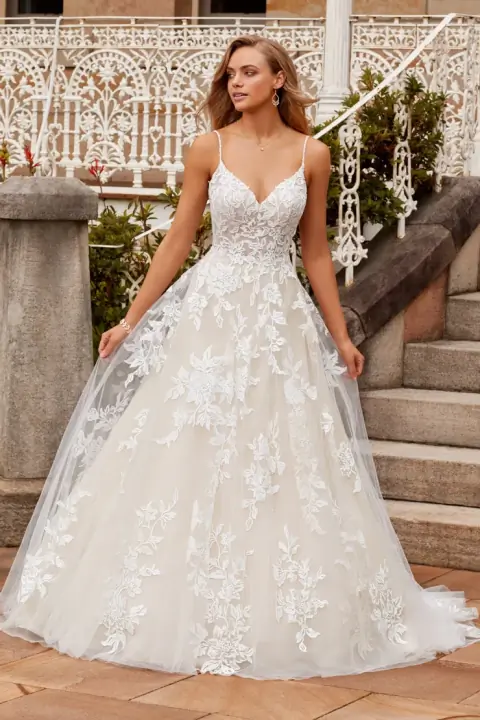 Arabelle wedding gown at Bellissima Bridal