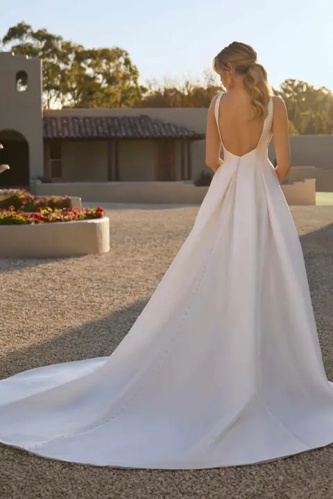 Ballina wedding gown at Bellissima Bridal