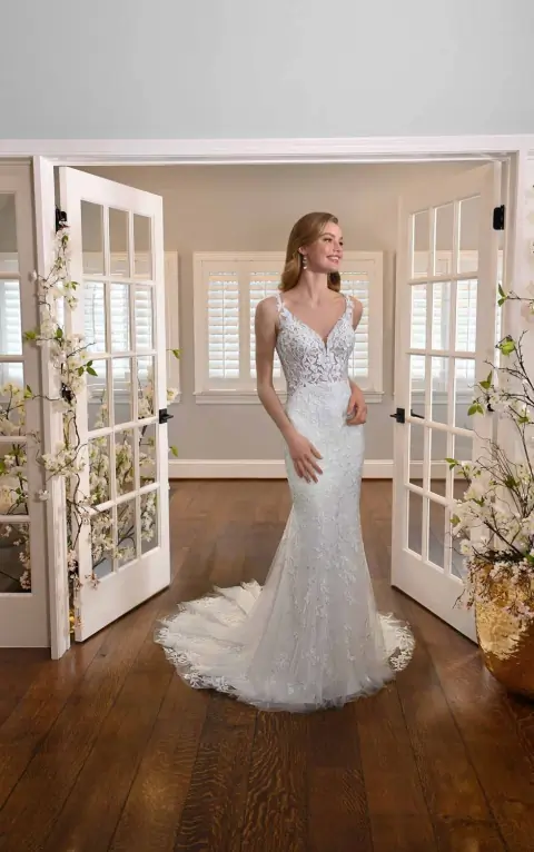 Della wedding gown at Bellissima Bridal