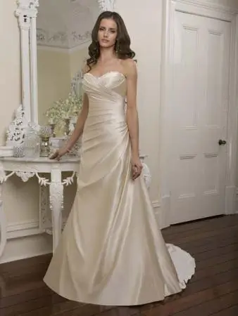 Lana wedding gown at Bellissima Bridal